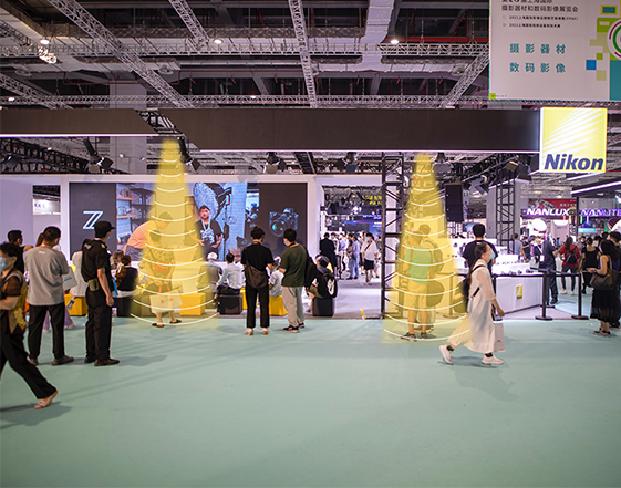 展会定定向扬声器提供精确展位介绍，避免声音交叉干扰，确保参观体验。